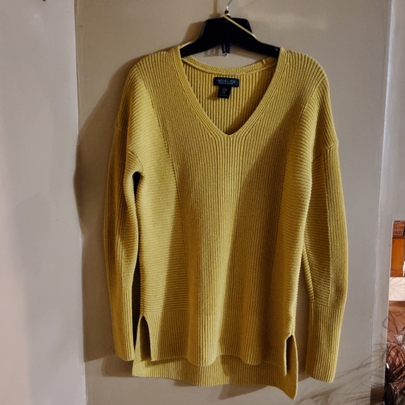 Rachel Zoe V Neck Hi-Lo Sweater - Picture 1 of 5